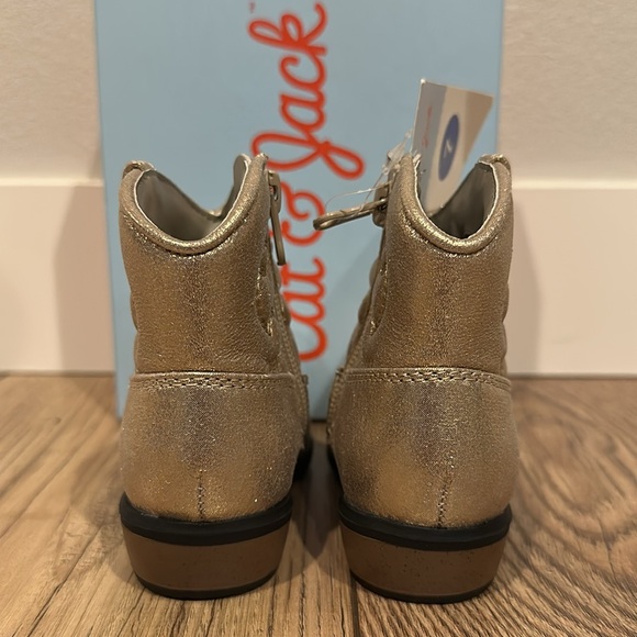 New in box Cat & Jack Addie Gold Glitter toddler boots, size 7. - Picture 6 of 6
